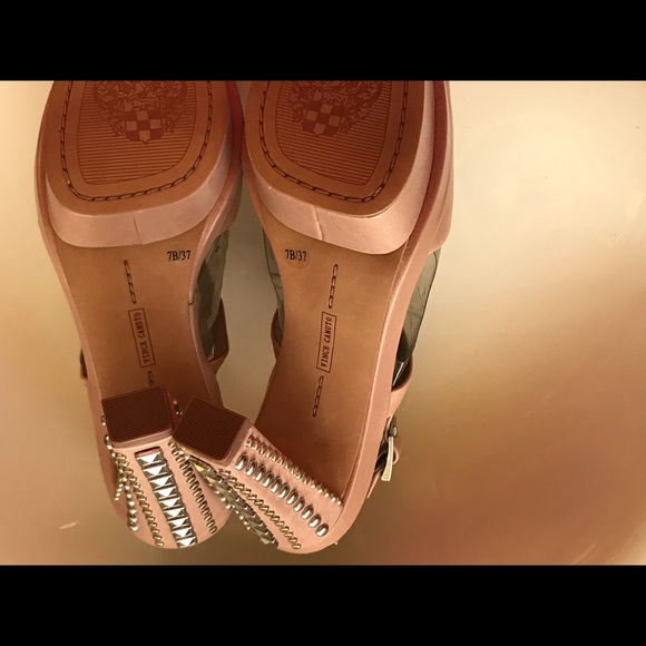 Size 7 Vince Camuto blush pink silver studded - Picture 6 of 7
